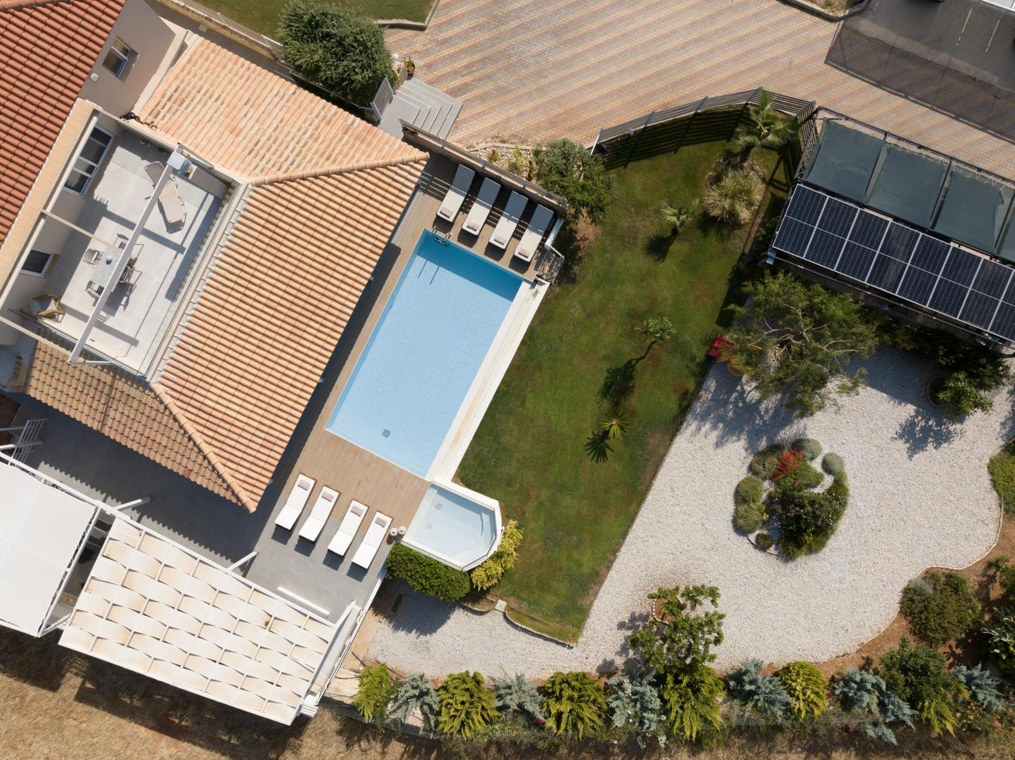 Alba Bianca Villa, Family Retreat With Heated Pool By Thinkvilla Hersonissos  Exterior photo